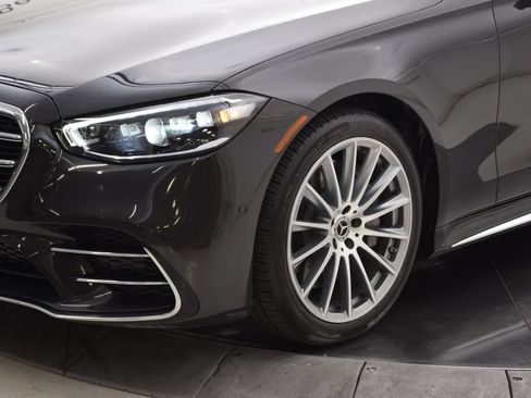 Certified 2023 Mercedes-Benz S 500 4MATIC image 11