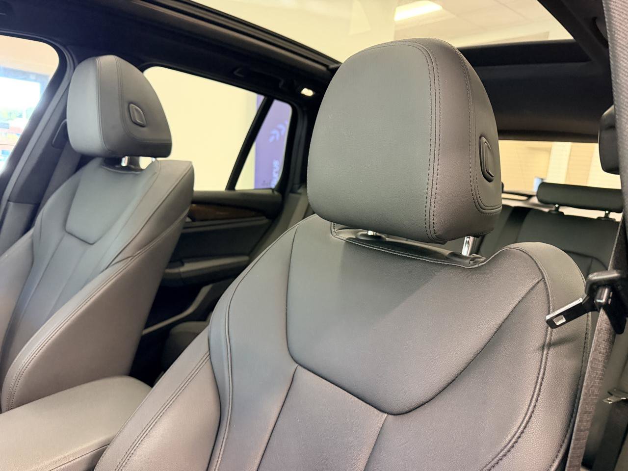 Used 2019 BMW X3 sDrive30i w/ Convenience Package RWD image 18