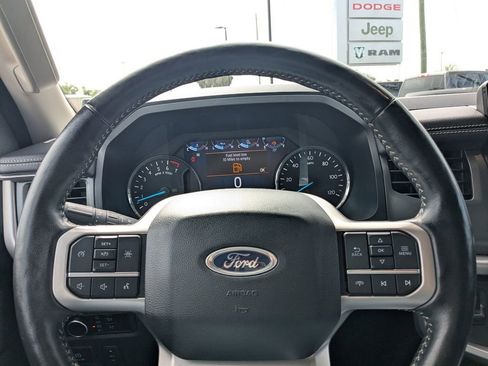 Used 2024 Ford Expedition XLT AWD/4WD image 25