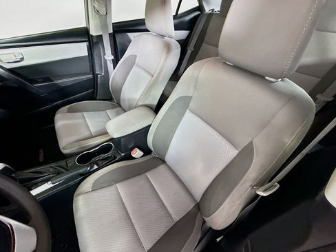 Used 2019 Toyota Corolla LE image 24