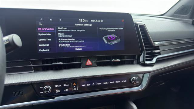 Used 2025 Kia Sportage SX FWD image 36