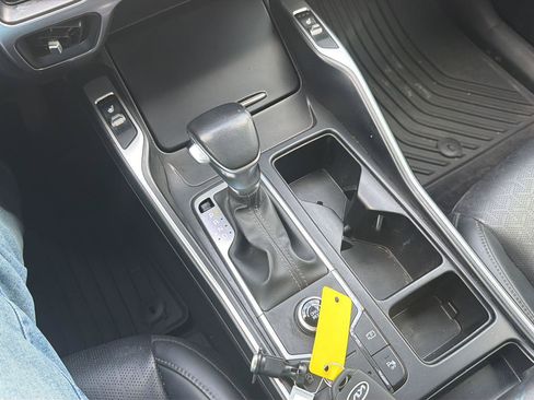 Used 2023 Kia Sorento S w/ Panoramic Sunroof Package FWD image 27