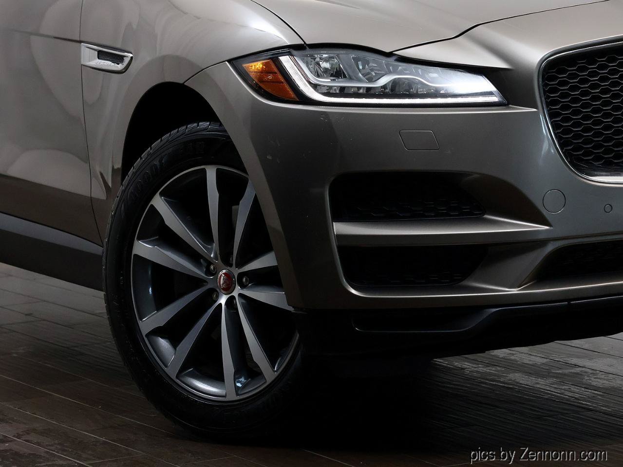 Used 2017 Jaguar F-PACE Prestige AWD/4WD image 3