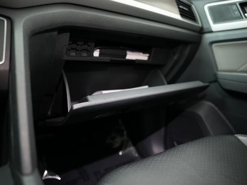 Used 2022 Volkswagen Atlas SE image 54