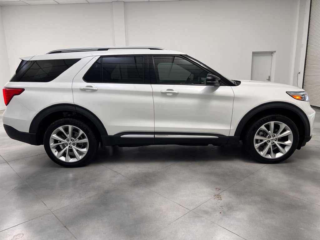 Used 2023 Ford Explorer Platinum w/ Technology Package AWD/4WD image 10