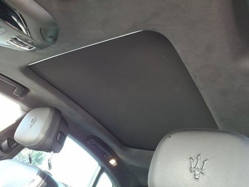 Used 2023 Maserati Levante Modena AWD/4WD image 10