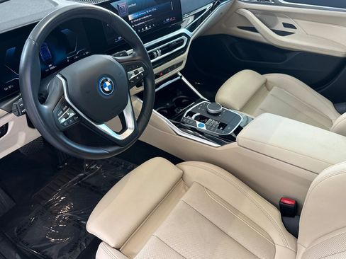 Used 2024 BMW i4 eDrive35 w/ Convenience Package RWD image 11