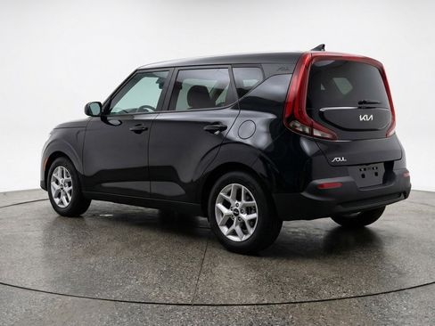 Used 2025 Kia Soul LX w/ LX Technology Package image 6