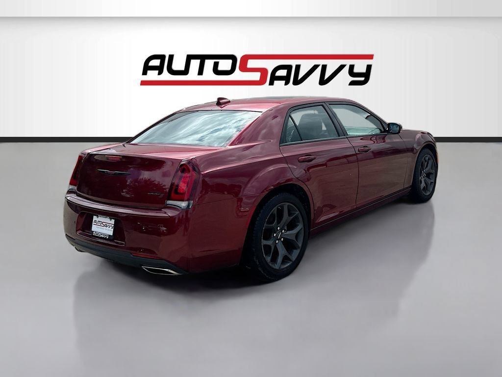Used 2023 Chrysler 300 S RWD image 7