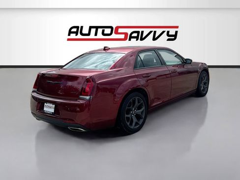 Used 2023 Chrysler 300 S RWD image 7
