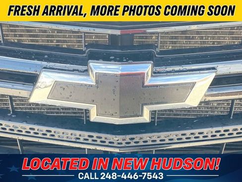 Used 2021 Chevrolet Traverse LS w/ LPO, Blackout Package FWD image 3