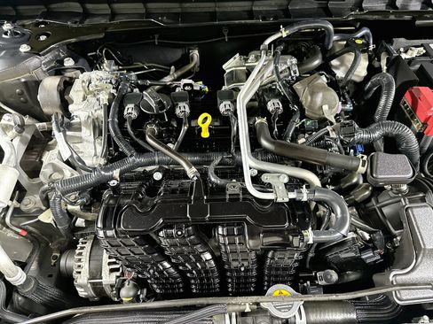 Used 2025 Nissan Altima 2.5 SR FWD image 31