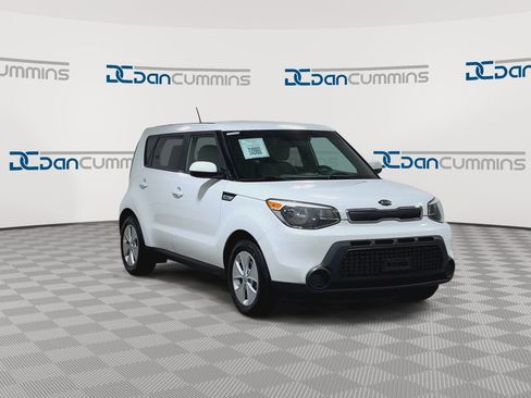 Used 2016 Kia Soul FWD image 3