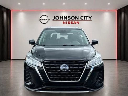 Used 2025 Nissan Kicks Play S FWD image 10