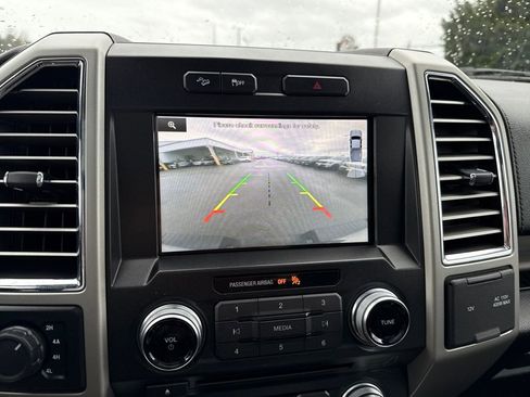 Used 2015 Ford F150 Lariat w/ Equipment Group 502A Luxury image 28