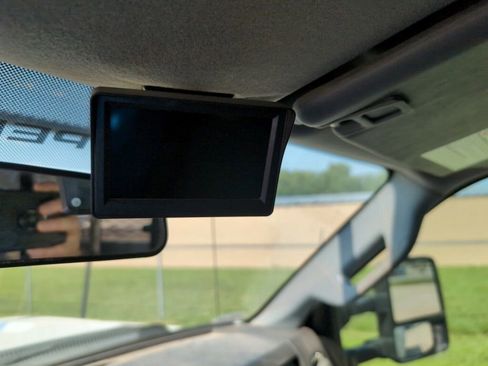 Used 2016 Ford F450 XLT w/ Ambulance Prep Package image 19