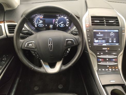 Used 2016 Lincoln MKZ FWD image 22