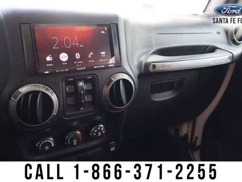 Used 2018 Jeep Wrangler Unlimited Sport S AWD/4WD image 37