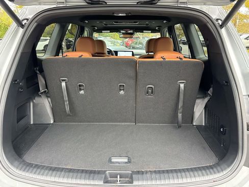 Used 2025 Kia Telluride AWD image 15