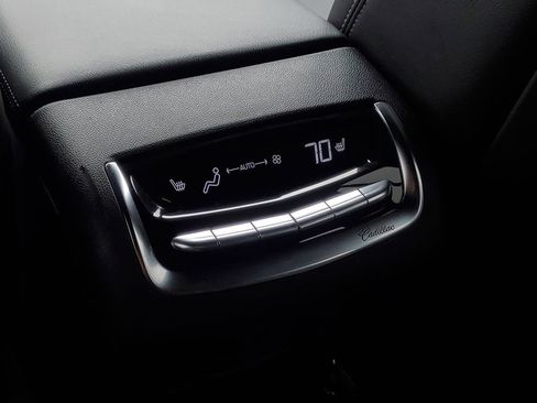 Used 2021 Cadillac XT6 Premium Luxury image 33