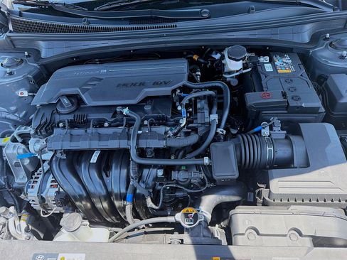 New 2026 Hyundai Elantra SE FWD image 22