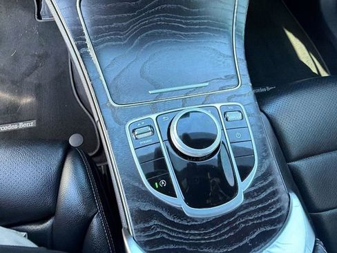 Used 2018 Mercedes-Benz C 300 Sedan image 27
