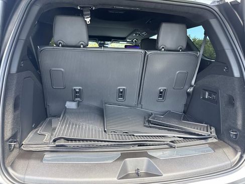 New 2026 Cadillac Escalade Platinum Luxury w/ LPO, Floor Liner Package image 11