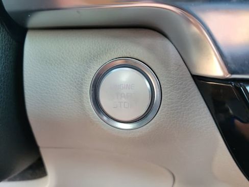 Used 2022 Kia Telluride EX w/ EX Premium Package AWD/4WD image 29