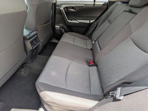 Certified 2022 Toyota RAV4 XLE w/ Convenience Package AWD/4WD image 17