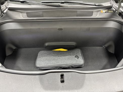 Used 2022 Rivian R1S Launch Edition image 14