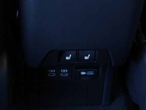 New 2026 Toyota Prius Plug-In Hybrid image 9