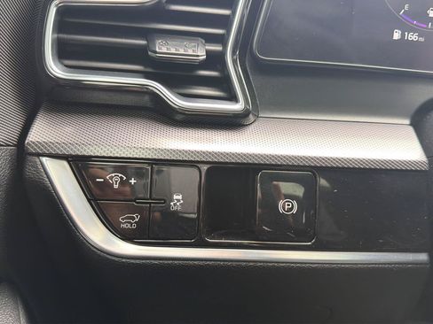 Used 2024 Kia Sportage SX FWD image 33