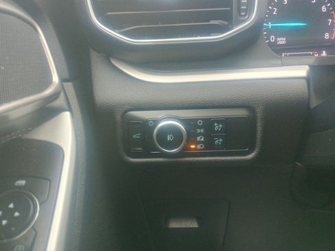 Certified 2023 Ford Explorer XLT w/ Equipment Group 202A image 23