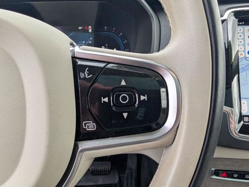 Used 2023 Volvo XC90 B6 Plus w/ Protection Package AWD/4WD image 15