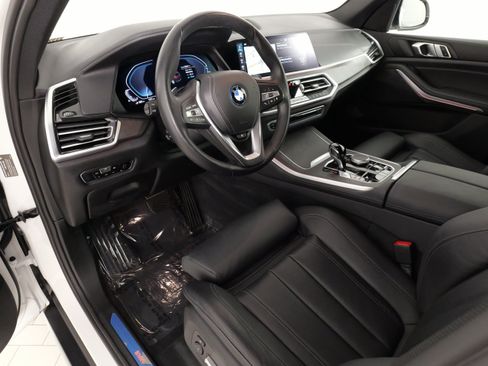 Used 2022 BMW X5 xDrive45e w/ Parking Assistance Package AWD/4WD image 29