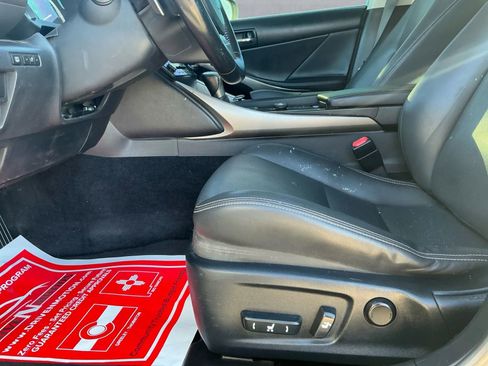 Used 2014 Lexus IS 250 w/ Navigation Package image 12