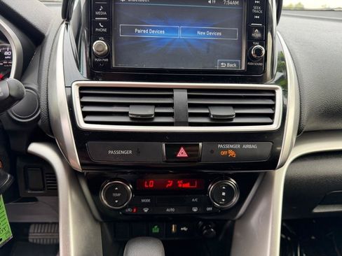 Used 2020 Mitsubishi Eclipse Cross ES FWD image 32
