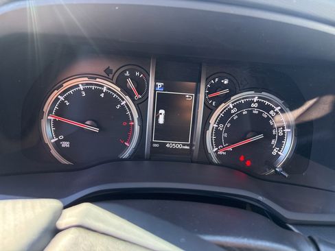 Used 2024 Toyota 4Runner TRD Off-Road image 12