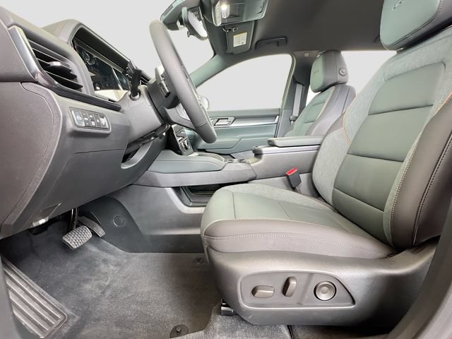 New 2026 GMC Terrain AT4 w/ Convenience Package III AWD/4WD image 15