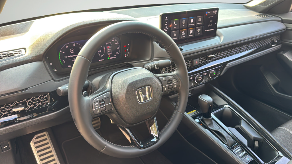 Used 2025 Honda Accord Sport image 23