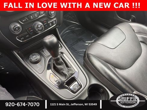 Used 2023 Jeep Cherokee Altitude Lux image 27