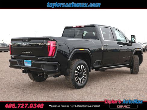 New 2026 GMC Sierra 2500 Denali Ultimate w/ LPO, Black Badging Package image 4