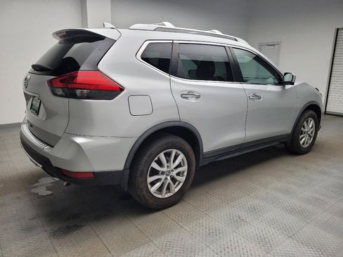 Used 2017 Nissan Rogue SV w/ SV Premium Package AWD/4WD image 10