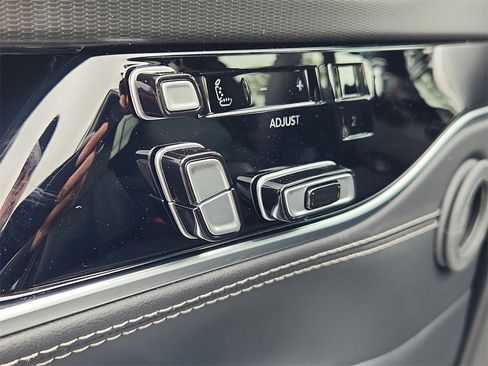 New 2024 Jeep Grand Wagoneer L Series II w/ Quick Order Packagew 28T image 12