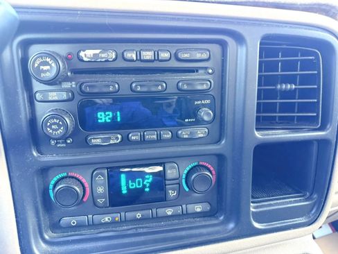 Used 2003 GMC Sierra 3500 SLT w/ SLT Preferred Equipment Group AWD/4WD image 15