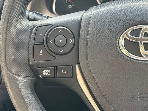 Used 2015 Toyota RAV4 XLE FWD image 18