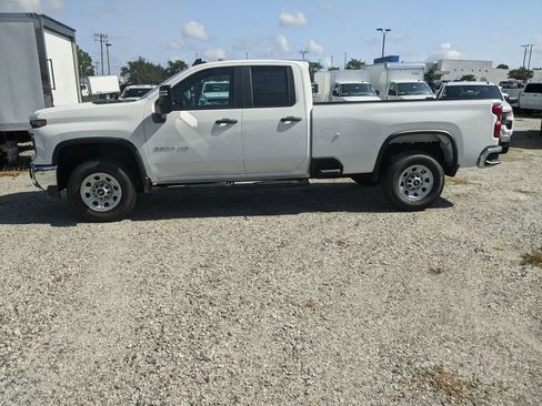 New 2025 Chevrolet Silverado 2500 W/T w/ WT Convenience Package image 5