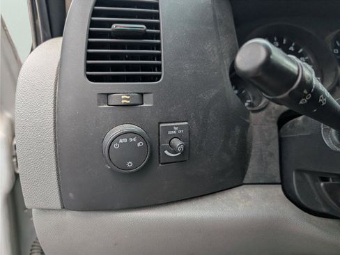 Used 2011 Chevrolet Silverado 1500 LS image 25