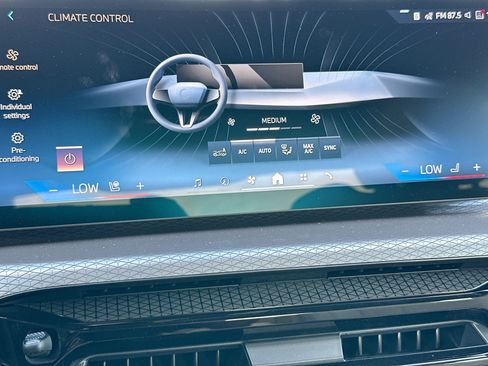 New 2026 BMW 330i Sedan w/ Convenience Package RWD image 13