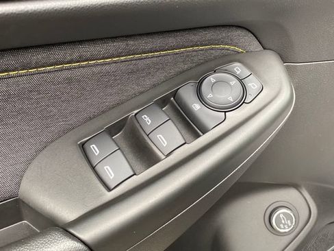 Used 2025 Chevrolet TrailBlazer ACTIV w/ Convenience Package AWD/4WD image 19